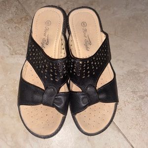 Women’s Slip on Heel